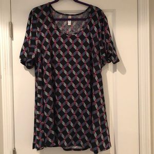 LuLaRoe Perfect T
